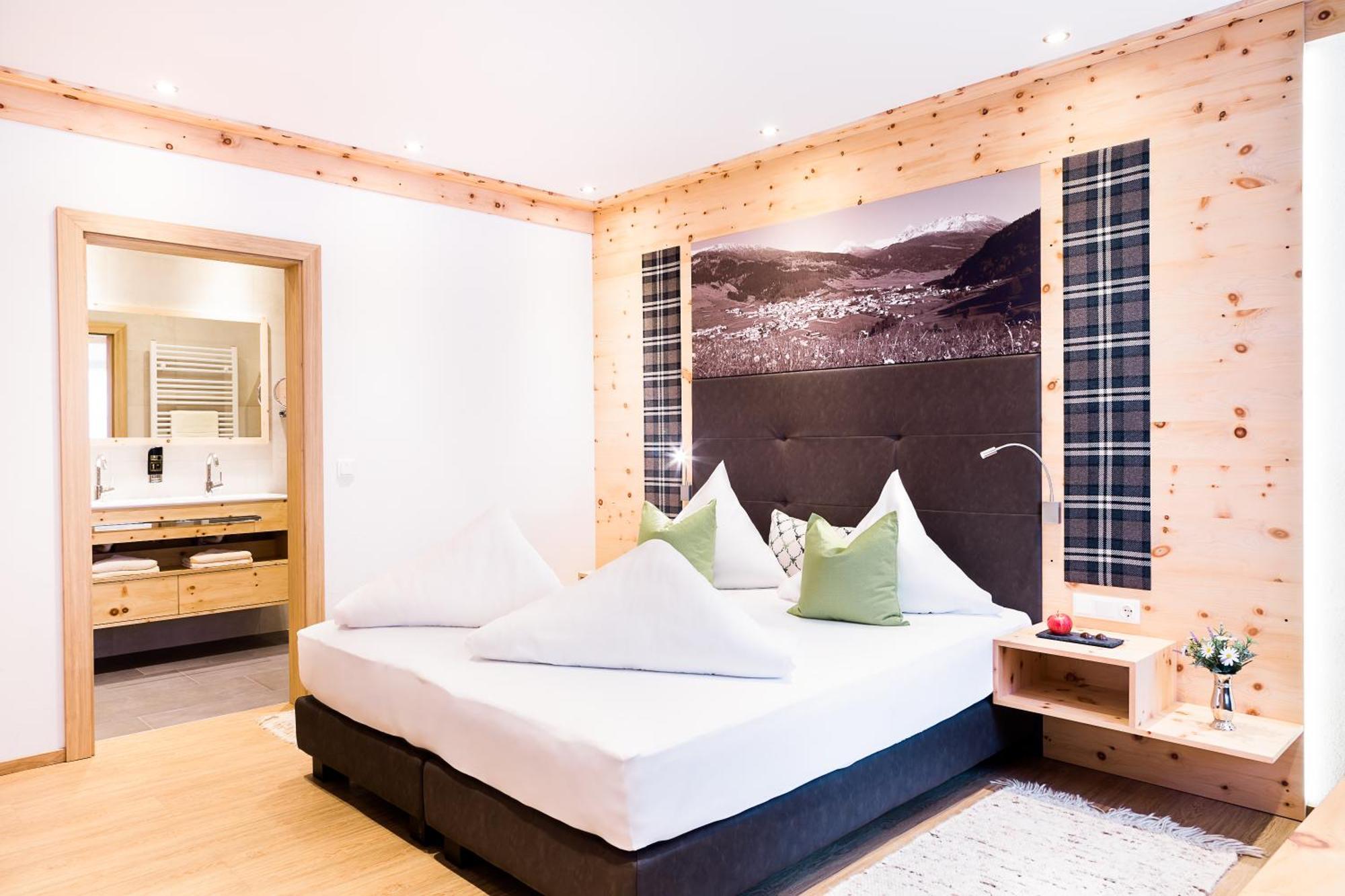 Gasthof Zum Goldenen Loewen เนาดาส ภายนอก รูปภาพ