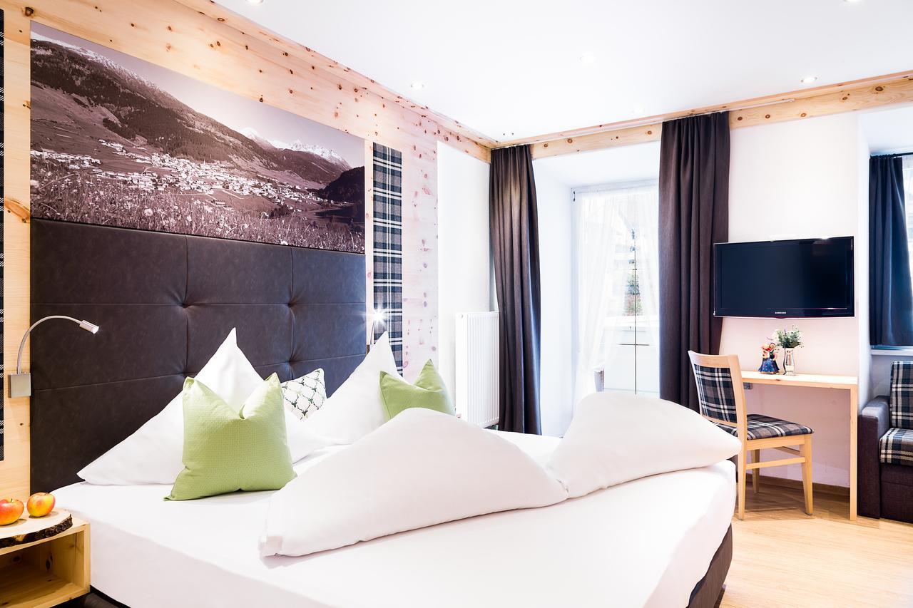 Gasthof Zum Goldenen Loewen เนาดาส ห้อง รูปภาพ